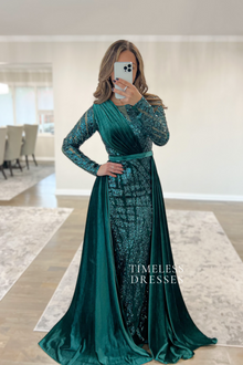  Layali Velvet Dress